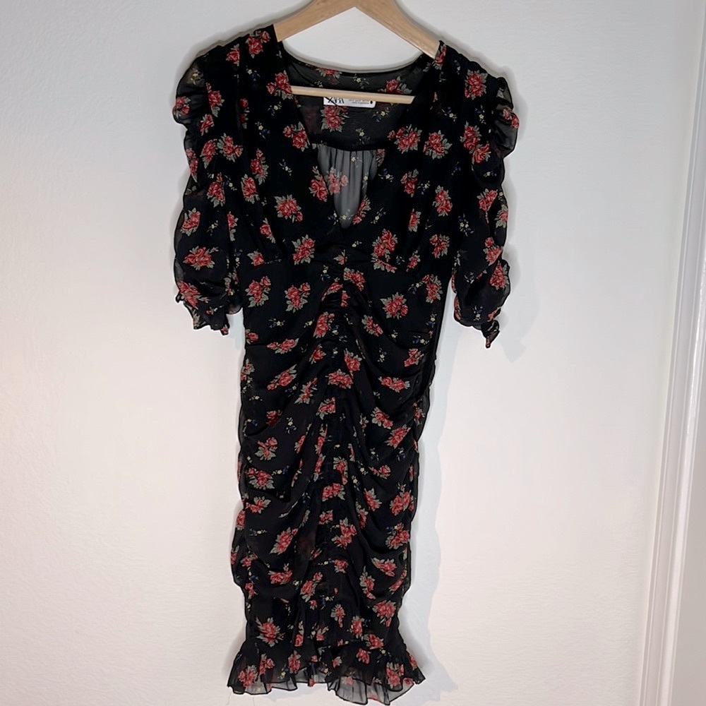 Sheer Zara floral print mini dress size small
